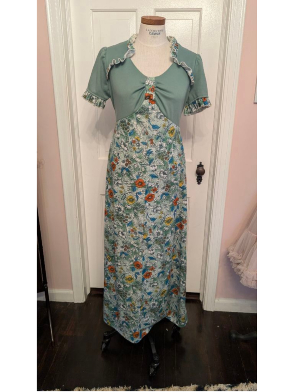vintage 70s Green Floral Maxi Dress M